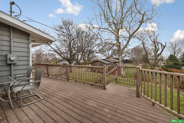 1725 S 76 Avenue, Omaha, NE 68124