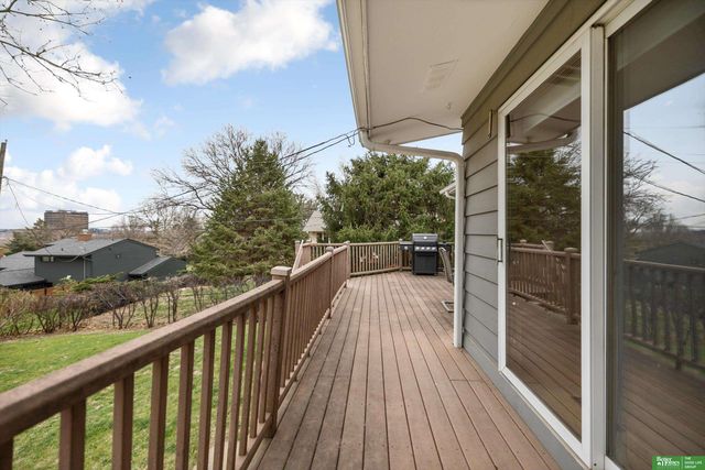 1725 S 76 Avenue, Omaha, NE 68124