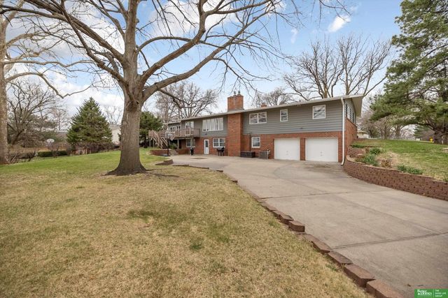 1725 S 76 Avenue, Omaha, NE 68124