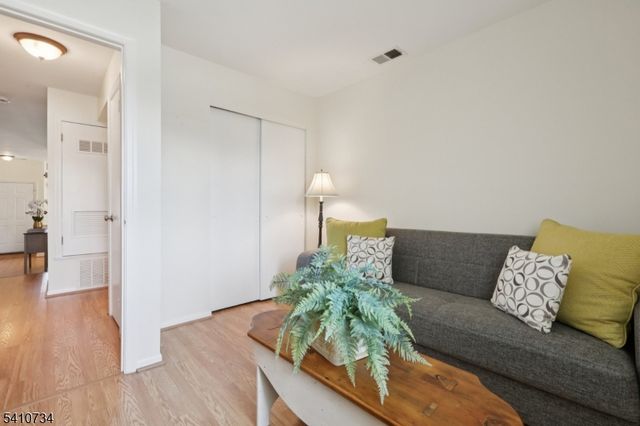 25 Crestmont Road, Bedminster Twp., NJ 07921