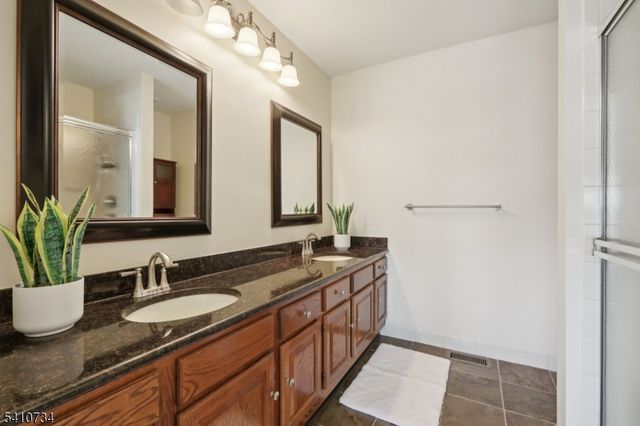 25 Crestmont Road, Bedminster Twp., NJ 07921