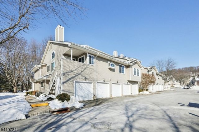 25 Crestmont Road, Bedminster Twp., NJ 07921