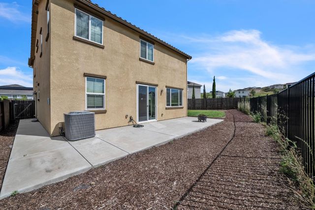 4562 Butterfly Ridge Dr, Folsom, CA 95630