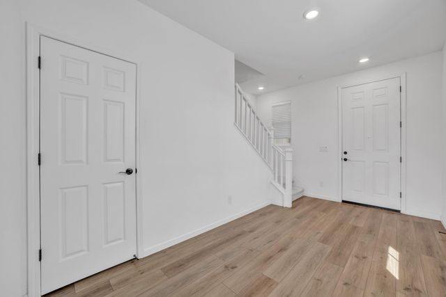 4562 Butterfly Ridge Dr, Folsom, CA 95630