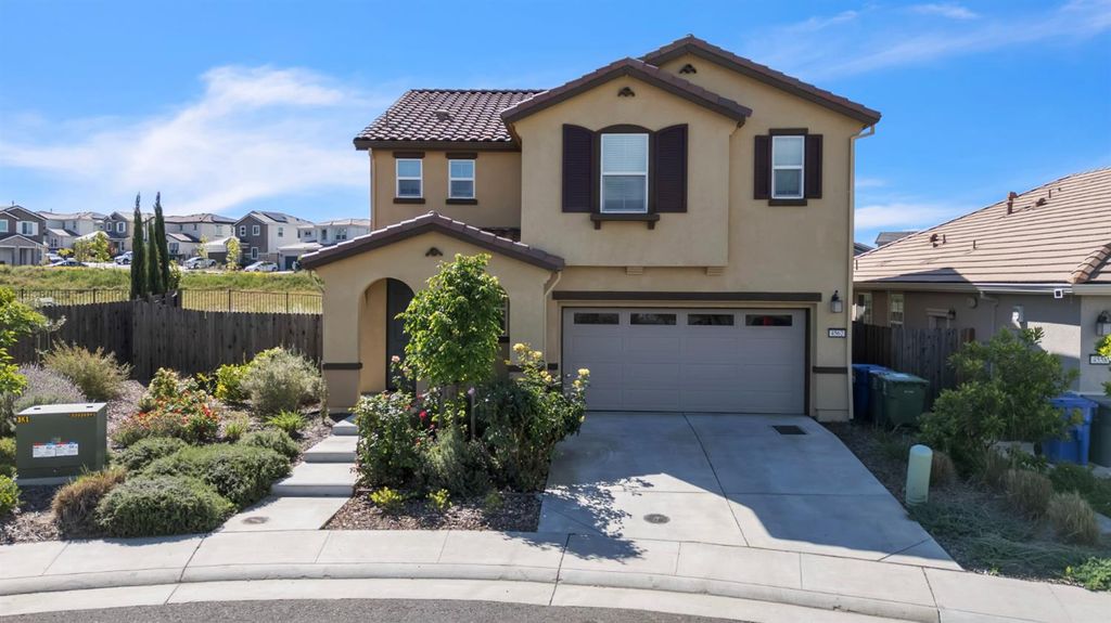 4562 Butterfly Ridge Dr, Folsom, CA 95630