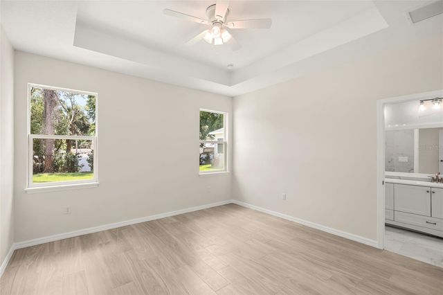 247 DEBARY DR, Debary, FL 32713
