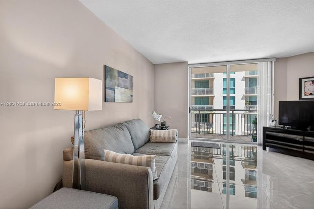 9066 SW 73rd Ct 1203, Miami, FL 33156