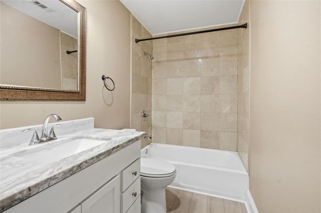 7706 Chantilly Circle, Galveston, TX 77551