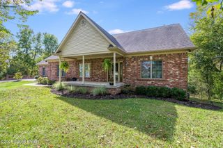 230 Kristen Dr, Fisherville, KY 40023