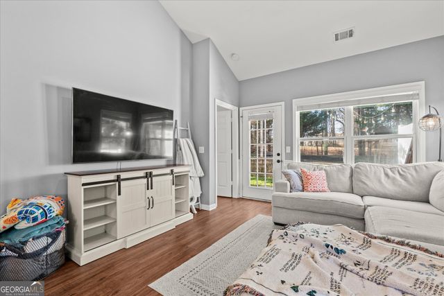 141 Mill Pond Xing UNIT L7, Carrollton, GA 30116