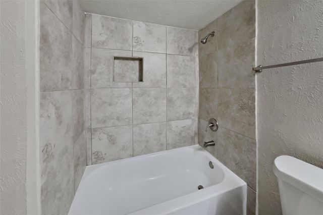 635 Stonewall Drive, Richmond, TX 77469