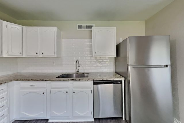 635 Stonewall Drive, Richmond, TX 77469