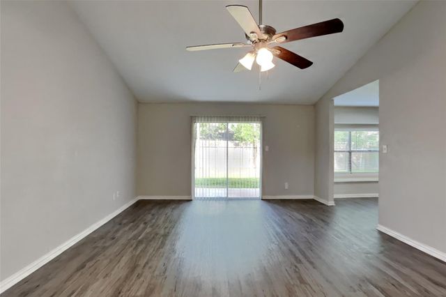 635 Stonewall Drive, Richmond, TX 77469