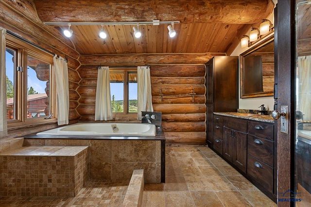 22231 NAHANT RD, Lead, SD 57754