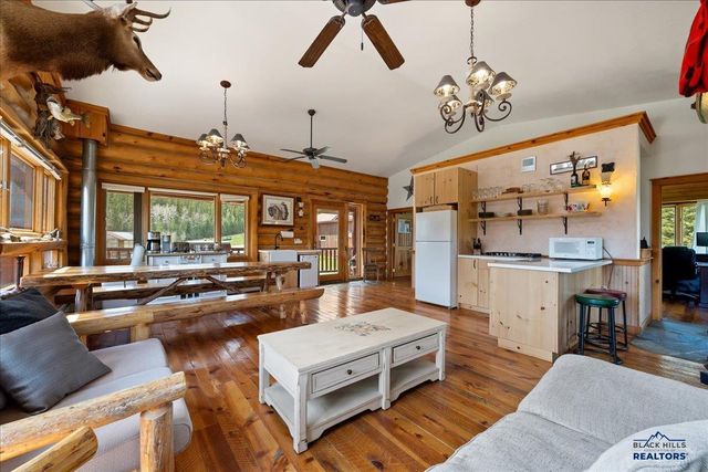 22231 NAHANT RD, Lead, SD 57754