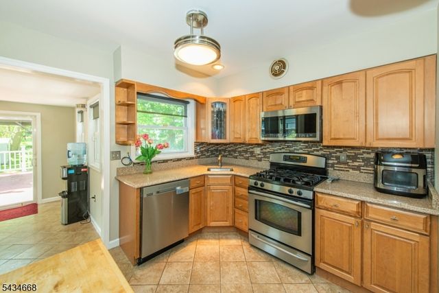 318 Highland Ave, City Of Orange Twp., NJ 07050