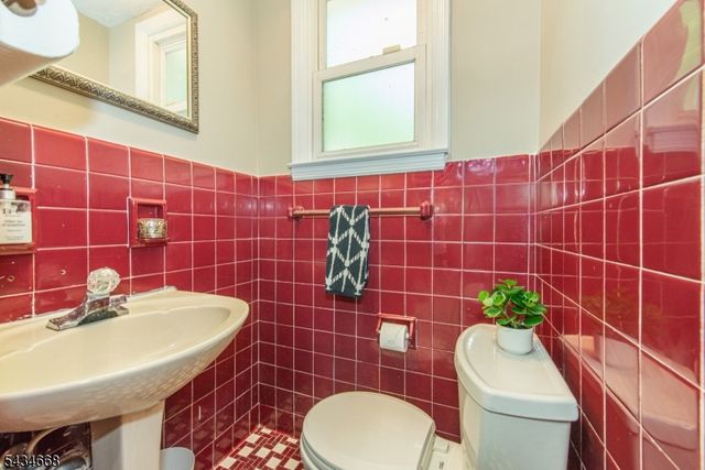 318 Highland Ave, City Of Orange Twp., NJ 07050