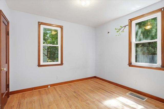 51 Cayuga Court, Burlington, VT 05408