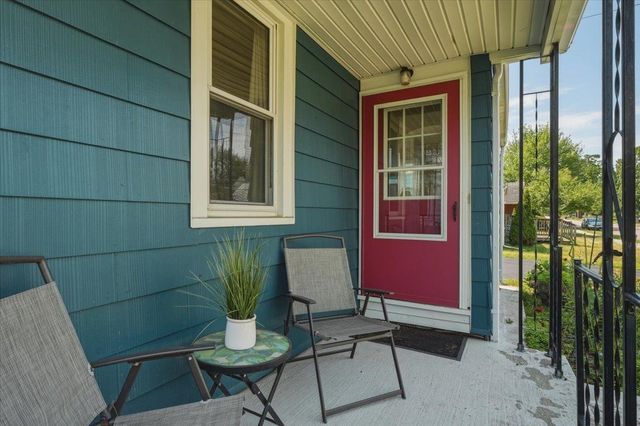 51 Cayuga Court, Burlington, VT 05408
