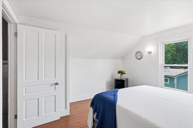 51 Cayuga Court, Burlington, VT 05408