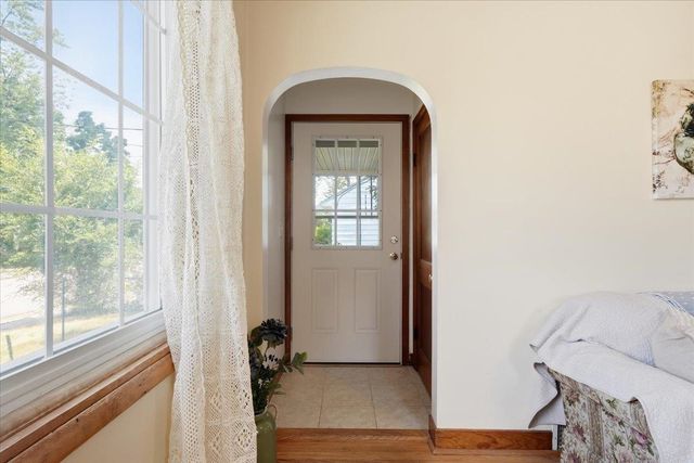 51 Cayuga Court, Burlington, VT 05408