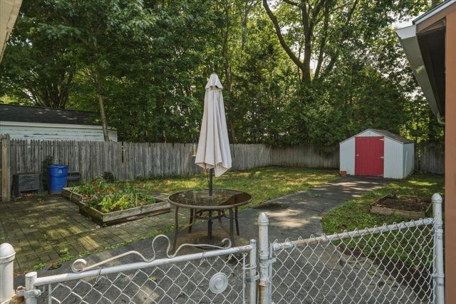 51 Cayuga Court, Burlington, VT 05408