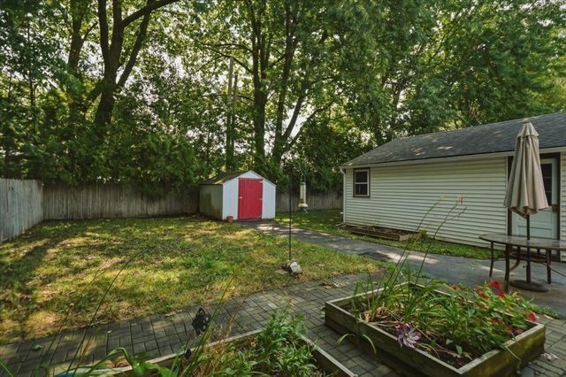 51 Cayuga Court, Burlington, VT 05408