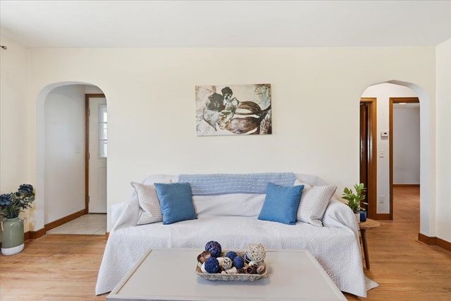 51 Cayuga Court, Burlington, VT 05408