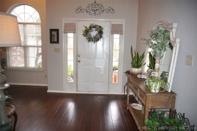 906 N 14 Street, Henryetta, OK 74437