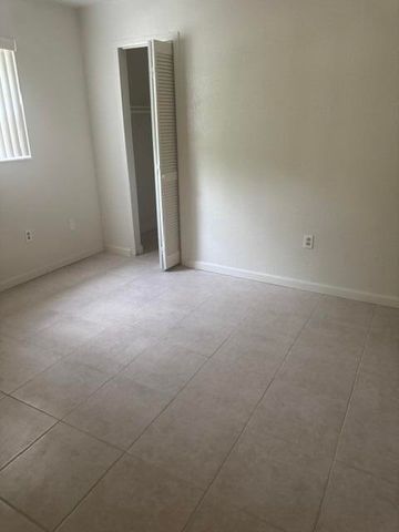 2530 NW 87th Lane, Sunrise, FL 33322