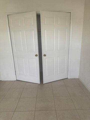 2530 NW 87th Lane, Sunrise, FL 33322