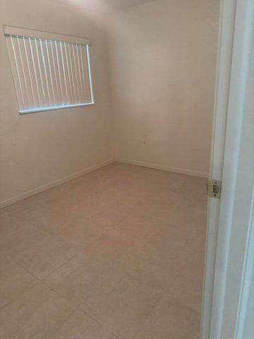 2530 NW 87th Lane, Sunrise, FL 33322