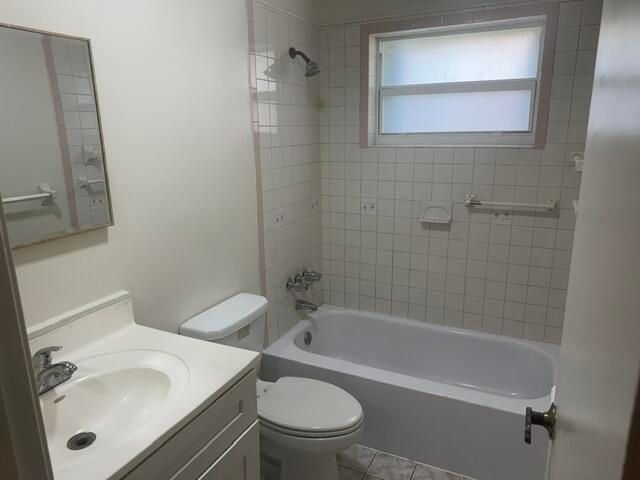 2530 NW 87th Lane, Sunrise, FL 33322