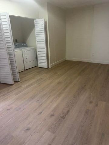 2530 NW 87th Lane, Sunrise, FL 33322
