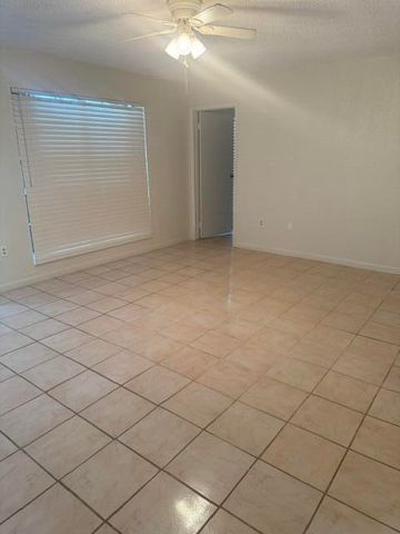 2530 NW 87th Lane, Sunrise, FL 33322