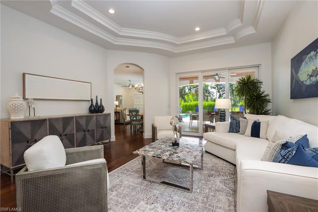 678 11th AVE S, Naples, FL 34102