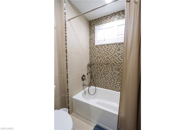 678 11th AVE S, Naples, FL 34102