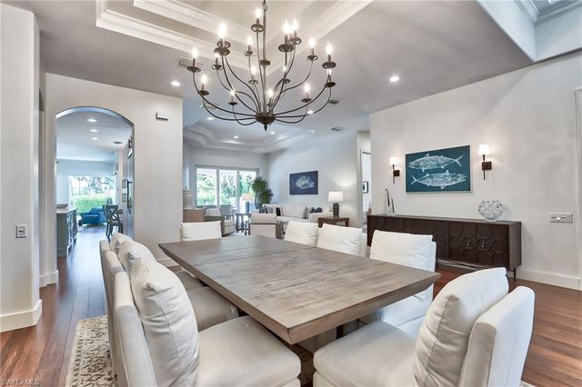 678 11th AVE S, Naples, FL 34102