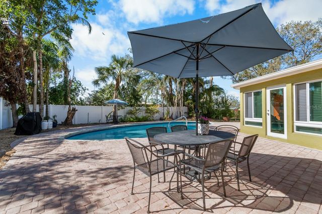 309 11TH STREET SW, Ruskin, FL 33570