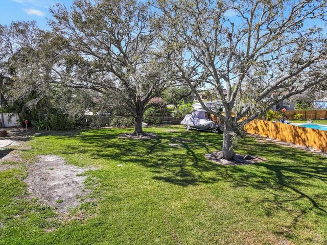 309 11TH STREET SW, Ruskin, FL 33570