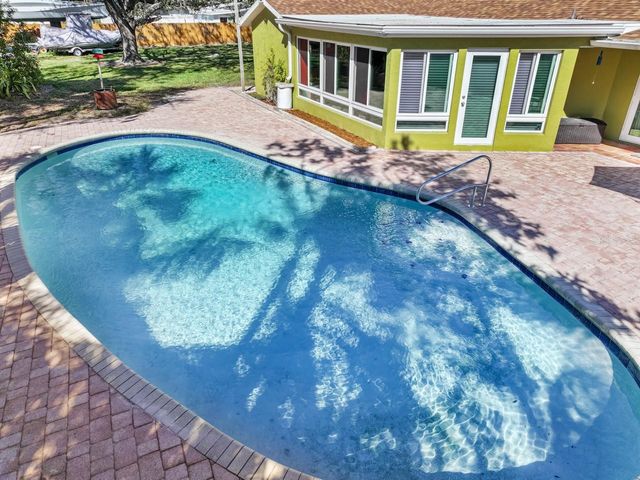 309 11TH STREET SW, Ruskin, FL 33570