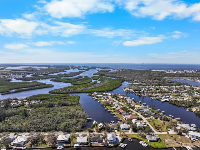 309 11TH STREET SW, Ruskin, FL 33570