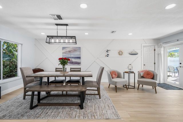 309 11TH STREET SW, Ruskin, FL 33570