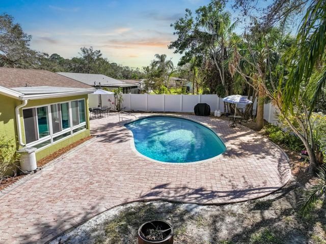 309 11TH STREET SW, Ruskin, FL 33570