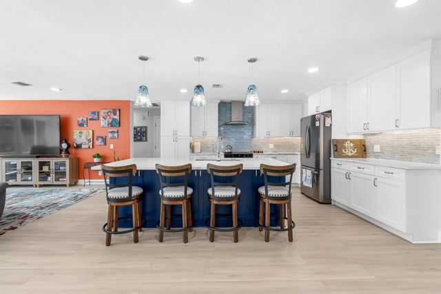 309 11TH STREET SW, Ruskin, FL 33570