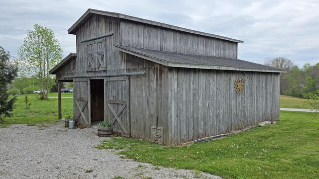 882 Roy Dugger Road, London, KY 40741