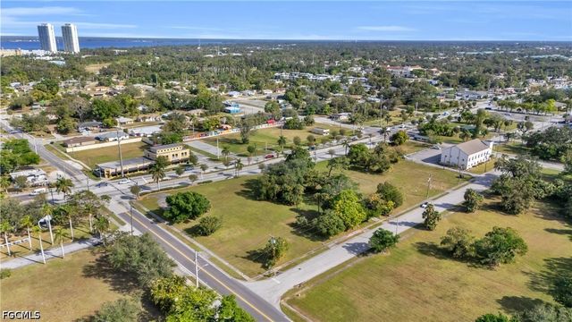 2726 Dr Martin Luther King Jr BLVD, Fort Myers, FL 33916