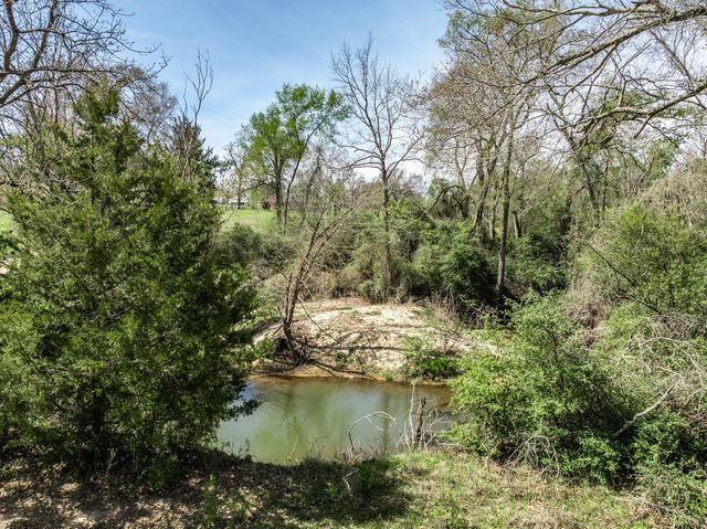 3713 County Road 386, Marquez, TX 77865