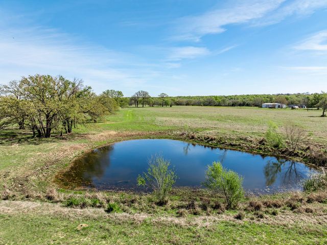 3713 County Road 386, Marquez, TX 77865