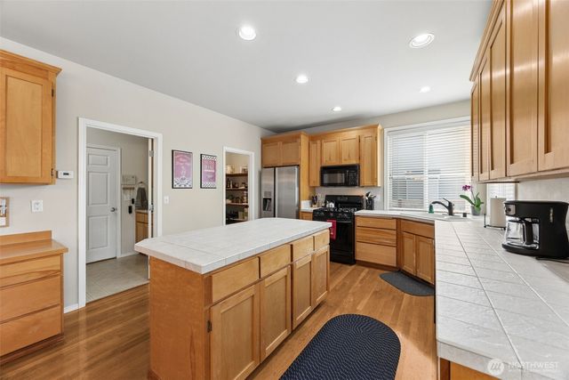 18122 92nd Avenue E, Puyallup, WA 98375